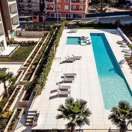 アパート Relaxing Pool In Private Terrace *
