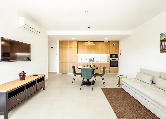 Modern 1-bed With Terrace * Albufeira
